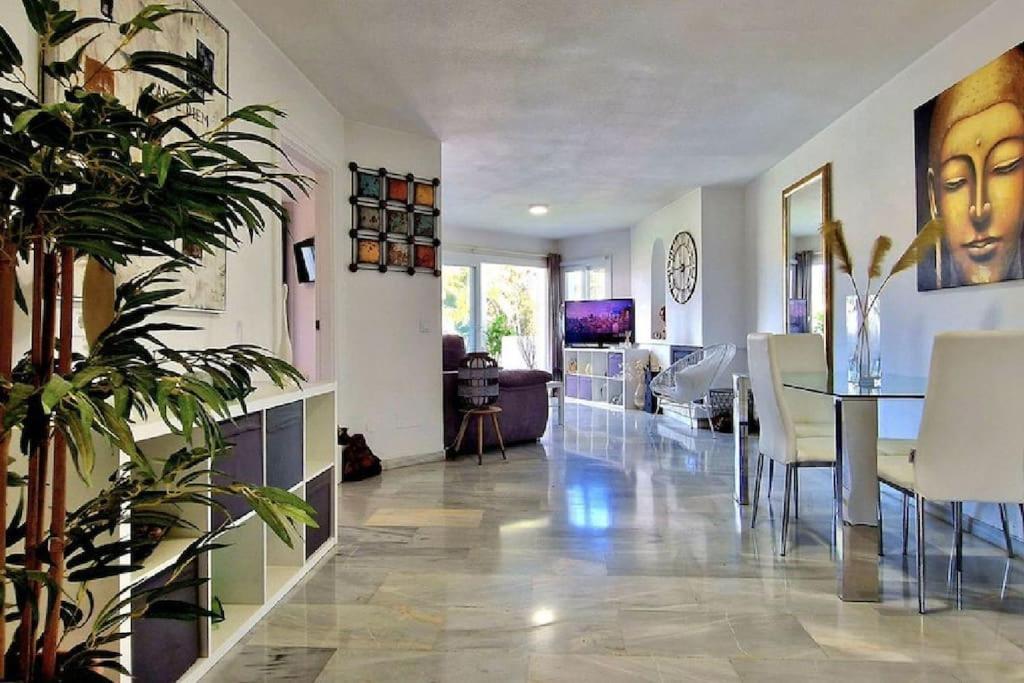 5* Stunning Golf & Sea Apartment มิฮาส ภายนอก รูปภาพ