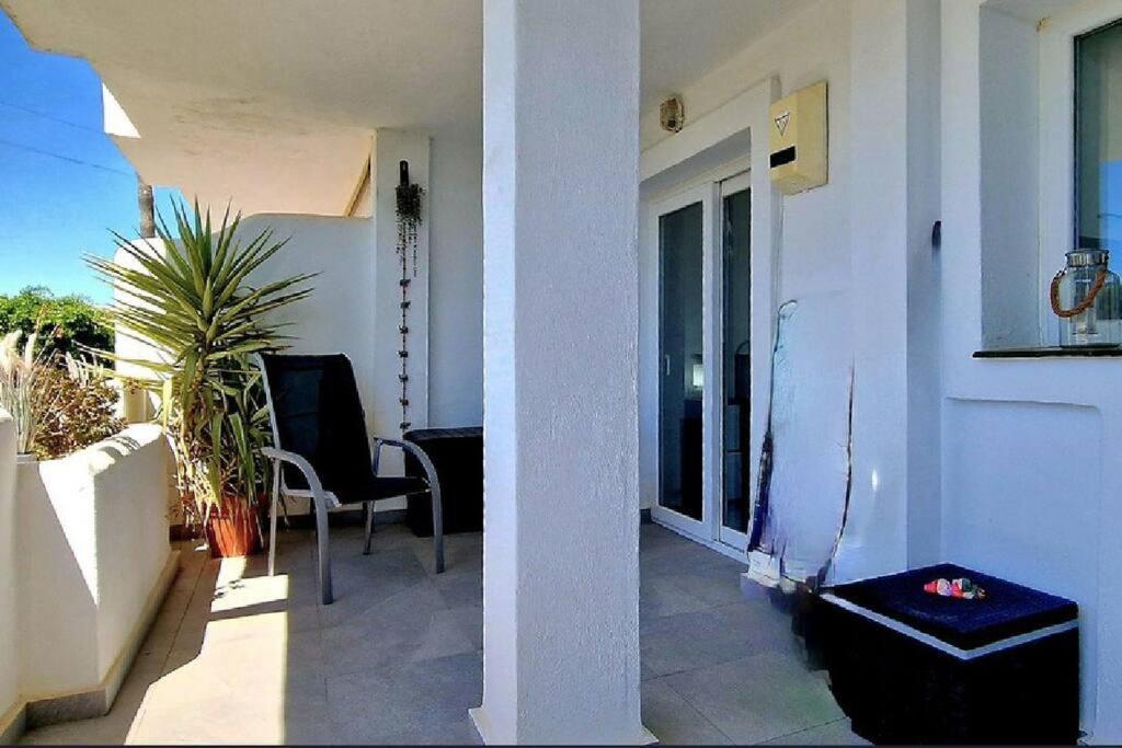5* Stunning Golf & Sea Apartment มิฮาส ภายนอก รูปภาพ