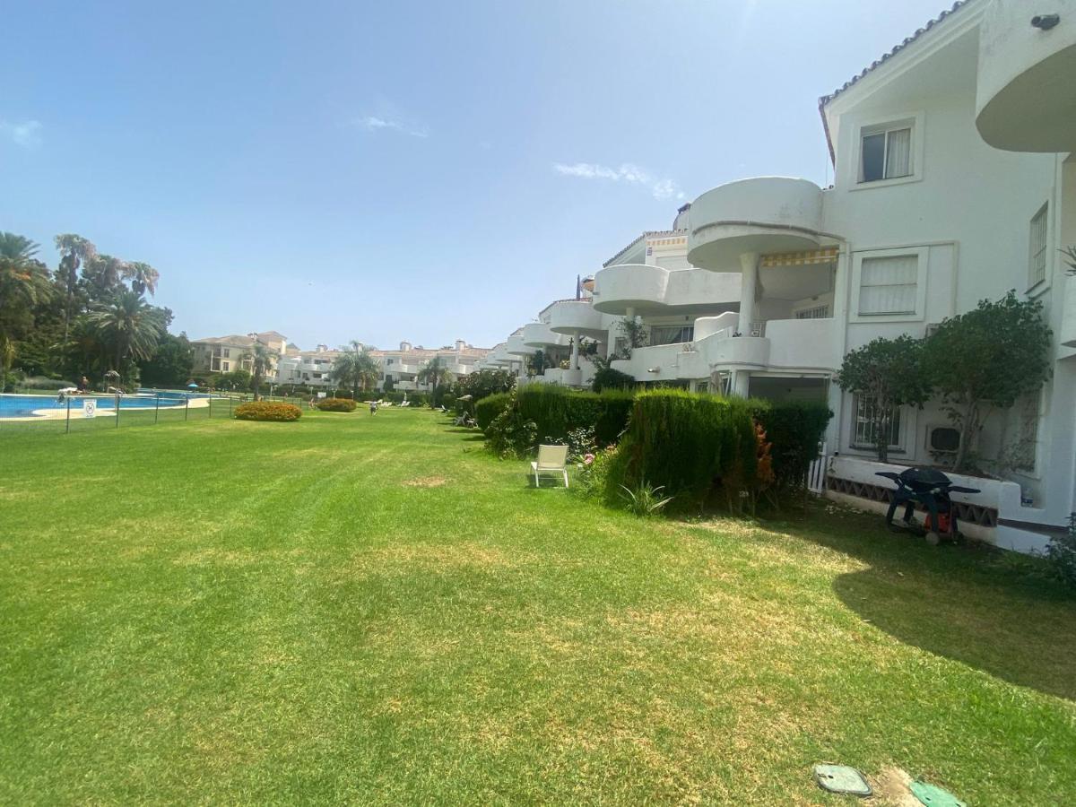 5* Stunning Golf & Sea Apartment มิฮาส ภายนอก รูปภาพ